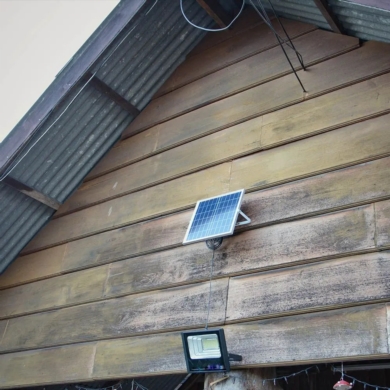 Naświetlacz V-TAC SKU94006 VT-25W 6000K 12W 550lm