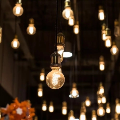 Żarówka V-TAC SKU217328 VT-2126 1800K 6W 400lm