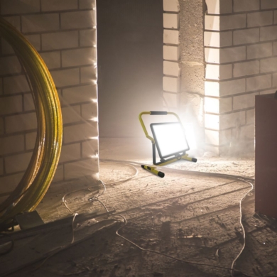 Naświetlacz V-TAC SKU2120125 VT-109 6500K 100W 820