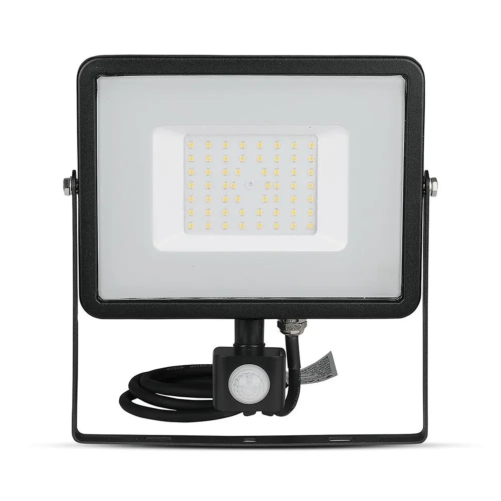 Naświetlacz V-TAC SKU471 VT-50-S-B 6400K 50W 4000l
