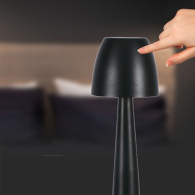 Lampka V-TAC SKU23683 VT-75001 3000K-6000K 3W 110l